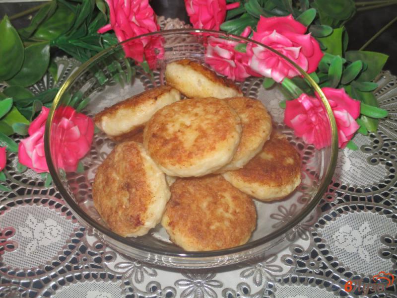 Фото приготовление рецепта: Котлеты из куриной грудки с картофелем шаг №6