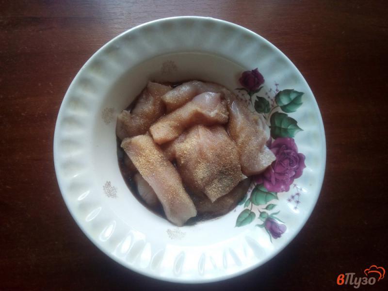 Фото приготовление рецепта: Наггетсы из куриного филе шаг №2
