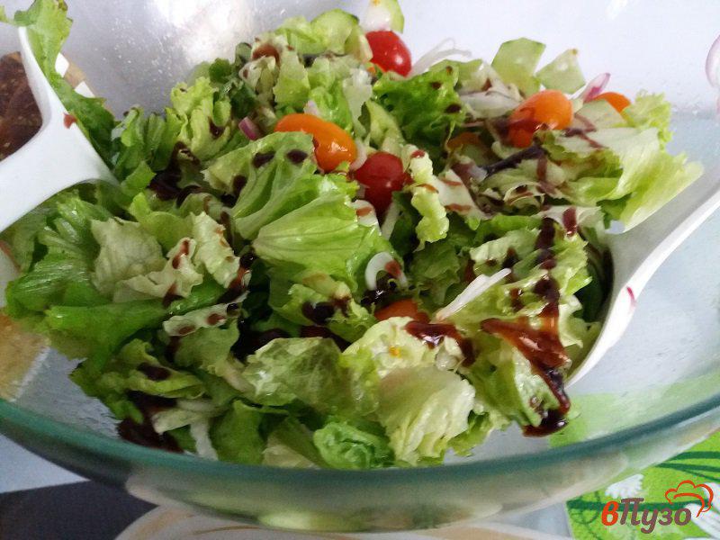 Фото приготовление рецепта: Овощной салат с помидорами черри шаг №5