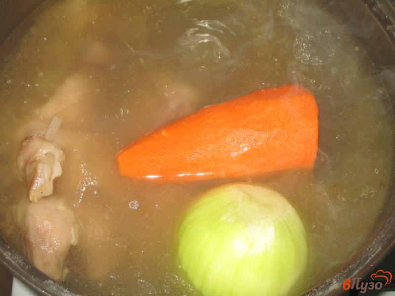 Фото приготовление рецепта: Холодец «Лайт» из свиных ножек с желатином шаг №3