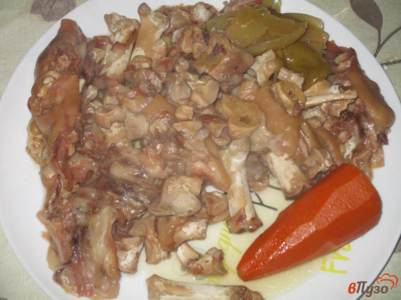 Фото приготовление рецепта: Холодец «Лайт» из свиных ножек с желатином шаг №4