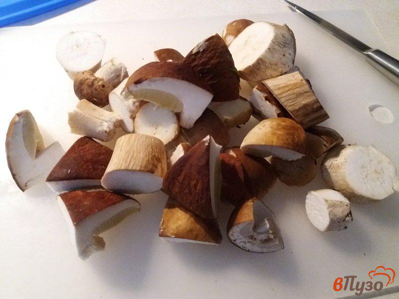 Фото приготовление рецепта: Маринованные белые грибы шаг №2
