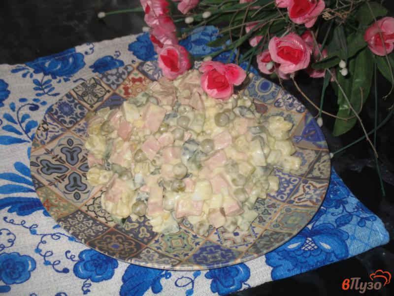 Фото приготовление рецепта: Салат «Оливье» с малосольными огурцами и картофелем шаг №5