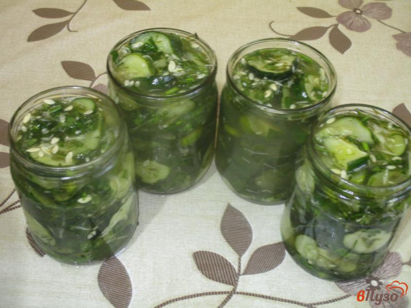 Фото приготовление рецепта: Огуречный салат на зиму шаг №4