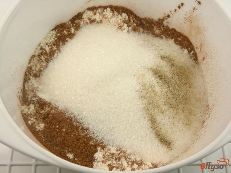 Фото приготовление рецепта: Кекс постный шоколадный с красной смородиной шаг №2