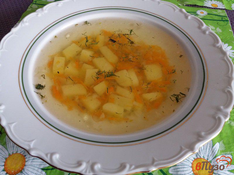 Фото приготовление рецепта: Куриный суп с зеленью шаг №8