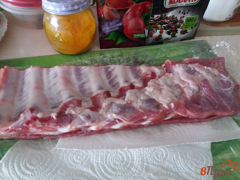Фото приготовление рецепта: Глазированные свиные ребрышки  соусом барбекю шаг №1
