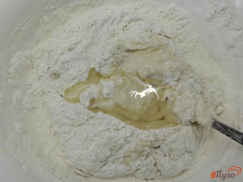Фото приготовление рецепта: Печенье хворост на кефире шаг №3