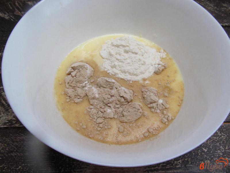Фото приготовление рецепта: Тонкие гречневые блины с шоколадом шаг №2