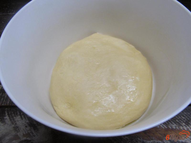Фото приготовление рецепта: Печенье в форме рогаликов шаг №7