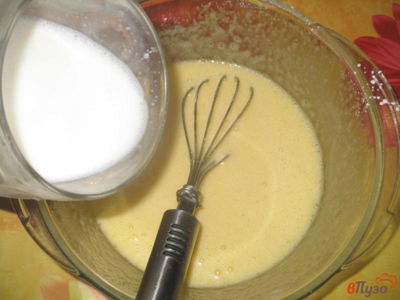 Фото приготовление рецепта: Торт «Молочная девочка» с бананами шаг №8