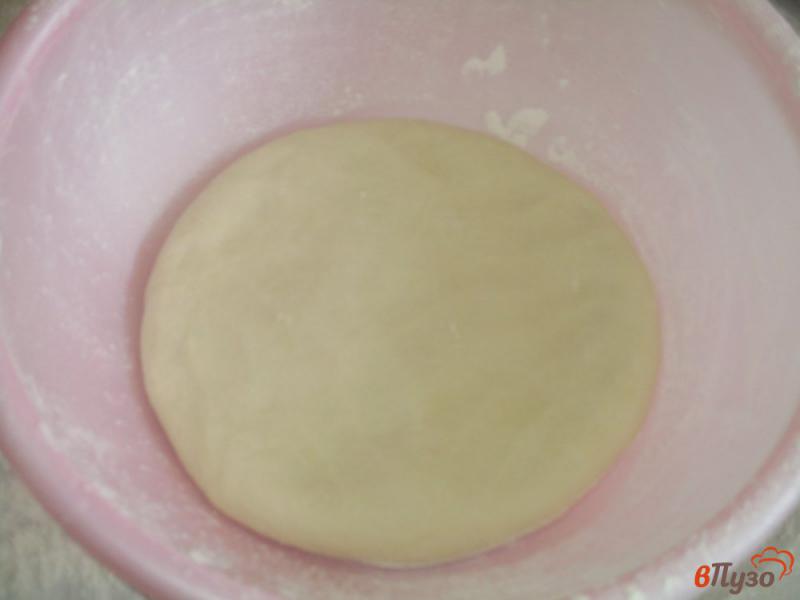 Фото приготовление рецепта: Пирожки на дрожжевом тесте с картошкой шаг №6