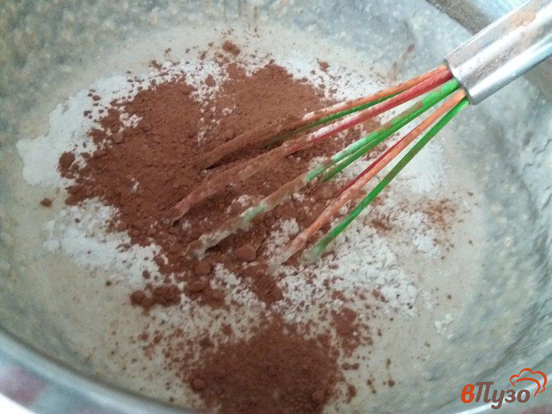 Фото приготовление рецепта: Оладьи шоколадные из овсяной муки шаг №5