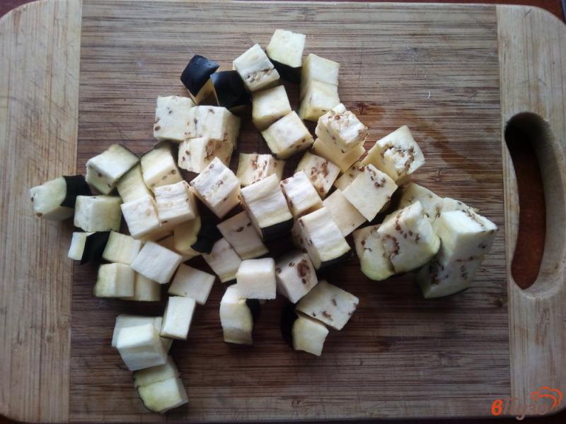 Фото приготовление рецепта: Салат из баклажанов с орехами шаг №1
