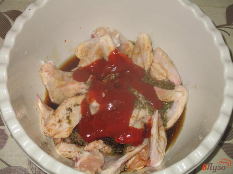 Фото приготовление рецепта: Крылышки запеченные в остром соусе шаг №2