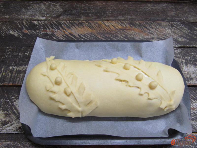 Фото приготовление рецепта: Пирог из дрожжевого теста с творожной начинкой и маком шаг №9