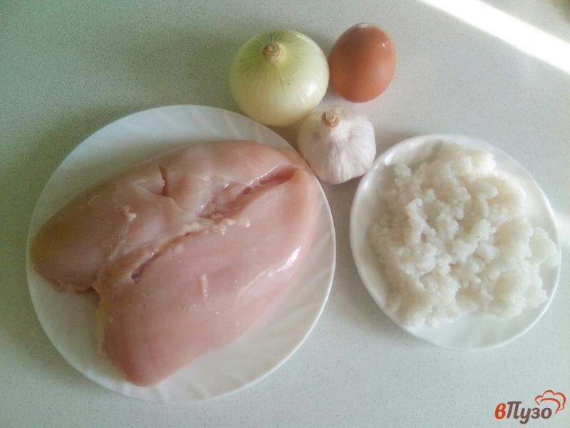 Фото приготовление рецепта: Рубленные котлеты из курицы и риса шаг №1