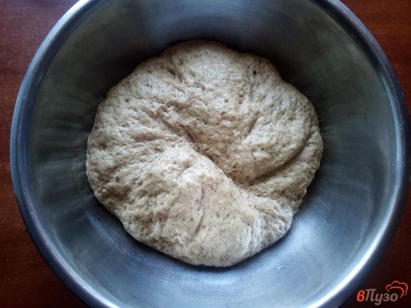 Фото приготовление рецепта: Хлеб пшенично-ржаной с солодом и семенами льна шаг №6