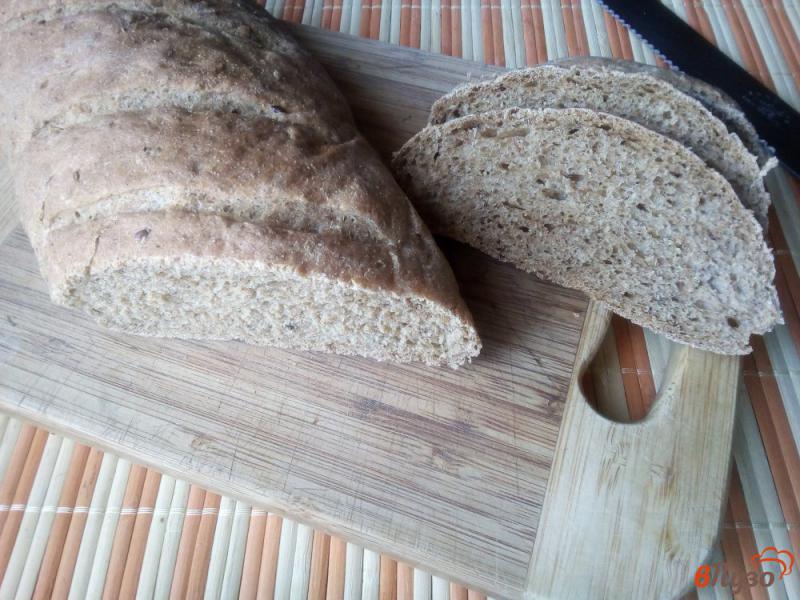 Фото приготовление рецепта: Хлеб пшенично-ржаной с солодом и семенами льна шаг №10