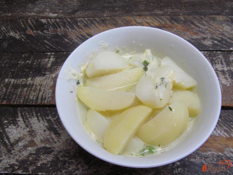 Фото приготовление рецепта: Вареный картофель в сырной заливке шаг №5