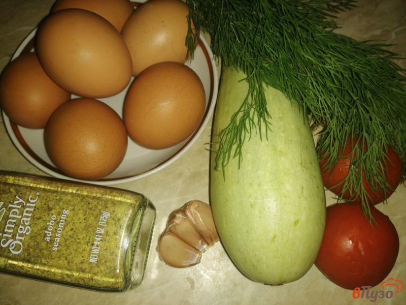 Фото приготовление рецепта: Запеканка из кабачка с помидором и чесноком шаг №1