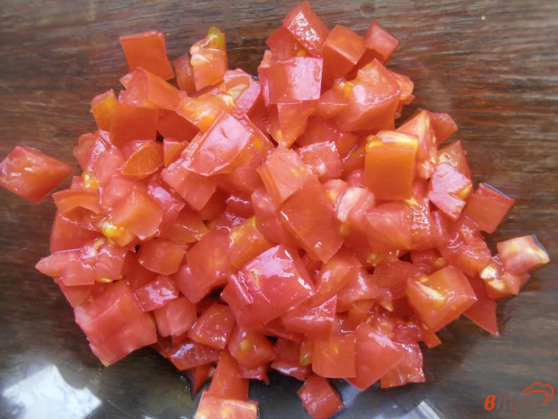 Фото приготовление рецепта: Салат из цветной капусты с помидорами и яйцом шаг №3