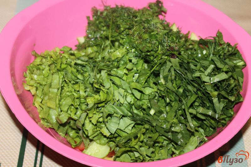 Фото приготовление рецепта: Овощной салат по - домашнему со щавелем шаг №4