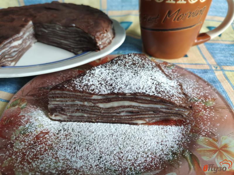 Фото приготовление рецепта: Блинный шоколадный торт с заварным кремом шаг №14