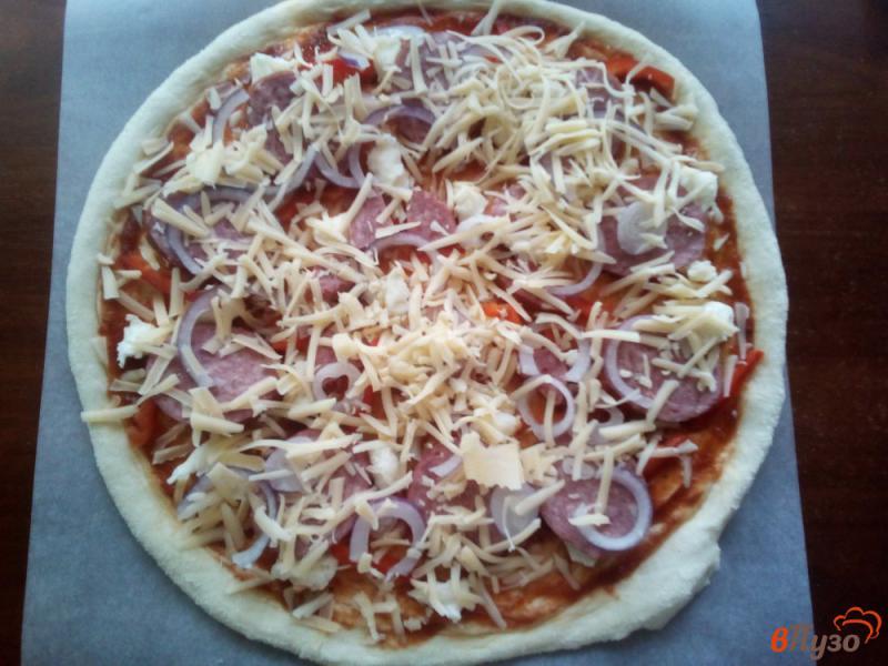 Фото приготовление рецепта: Пицца на тонком тесте шаг №9