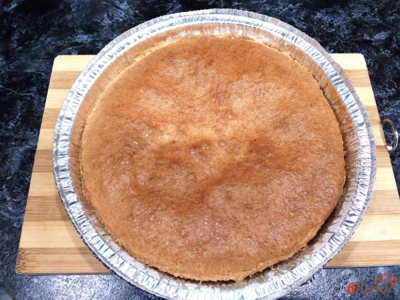 Фото приготовление рецепта: Абрикосово-сливовый пирог шаг №5