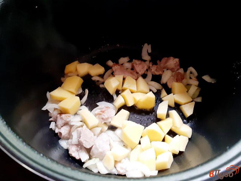 Фото приготовление рецепта: Рагу со спаржевой фасолью и кабачком шаг №3