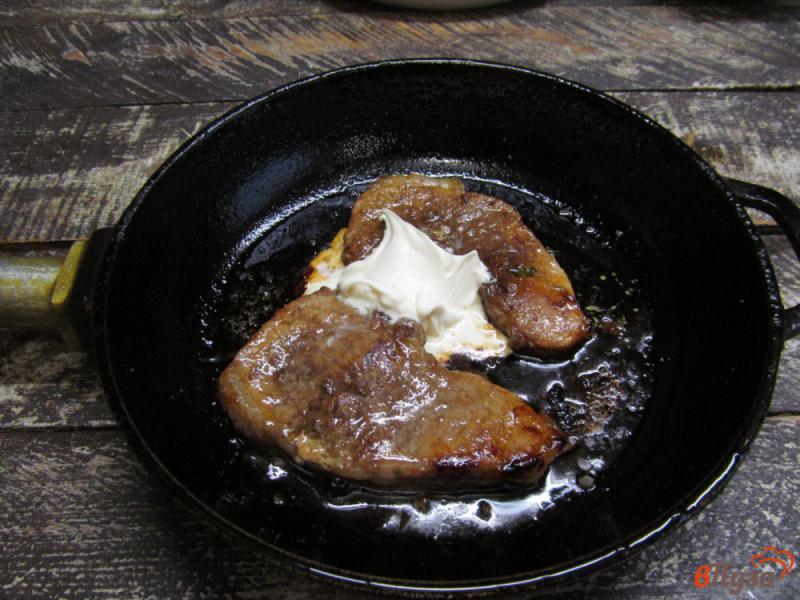 Фото приготовление рецепта: Жареная свинина с картофелем шаг №7