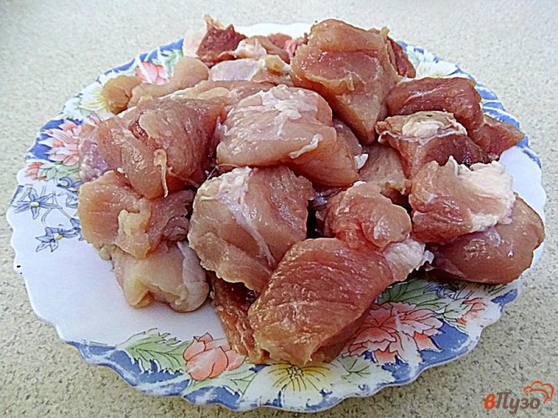Фото приготовление рецепта: Свинина в нежном соусе шаг №1