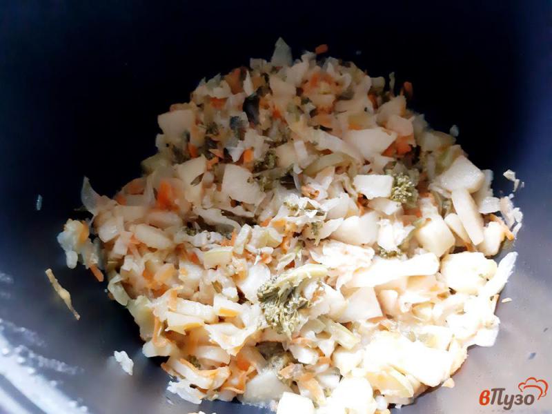 Фото приготовление рецепта: Овощное рагу с брокколи и кабачком шаг №10