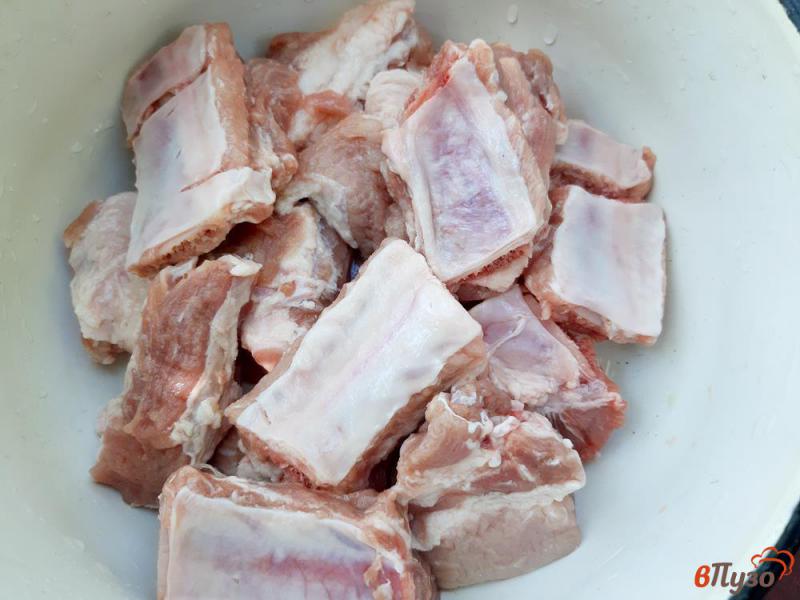 Фото приготовление рецепта: Ребрышки свиные маринованные на мангале шаг №1