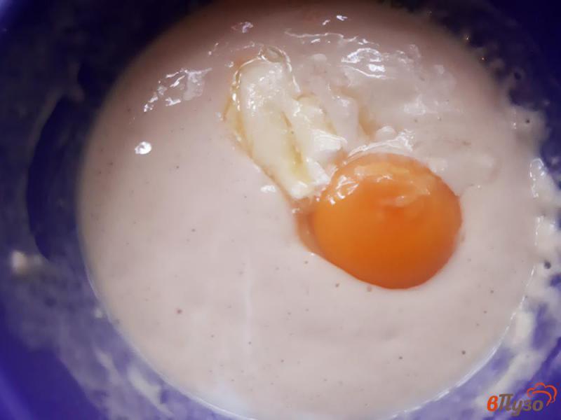 Фото приготовление рецепта: Пирожки дрожжевые на простокваше с абрикосами шаг №2