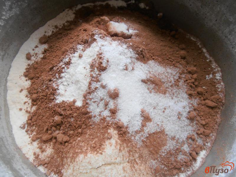 Фото приготовление рецепта: Кофейные кексы с какао шаг №3