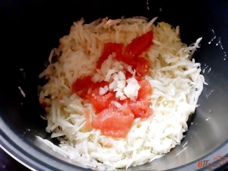 Фото приготовление рецепта: Икра кабачковая с помидорами и болгарским перцем шаг №6