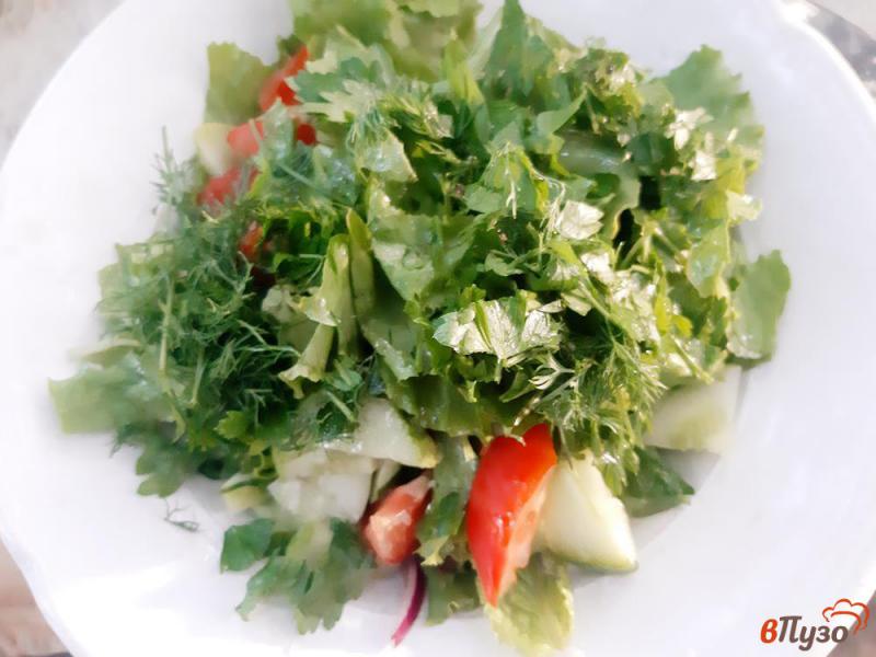 Фото приготовление рецепта: Салат овощной с семгой шаг №6