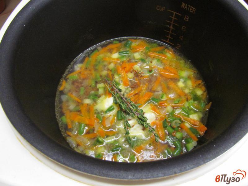 Фото приготовление рецепта: Гречневая каша с овощами в мультиварке шаг №4