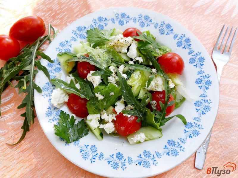 Фото приготовление рецепта: Салат овощной с лаймовой заправкой шаг №7