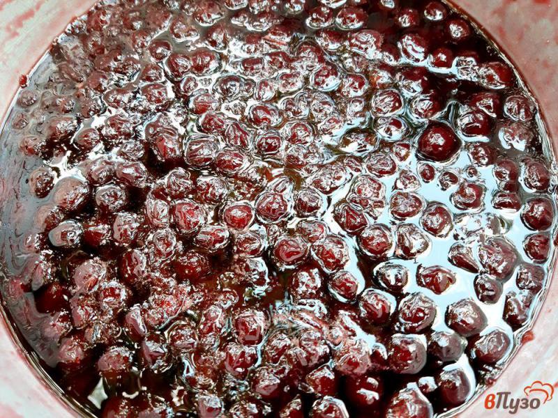 Фото приготовление рецепта: Варенье вишневое шаг №5