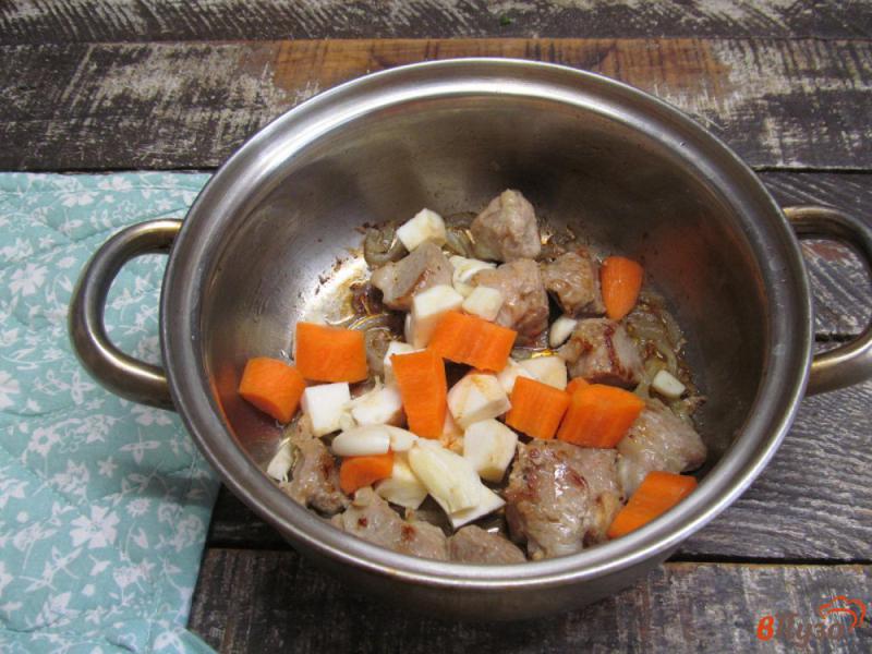 Фото приготовление рецепта: Овощное рагу со свининой шаг №3