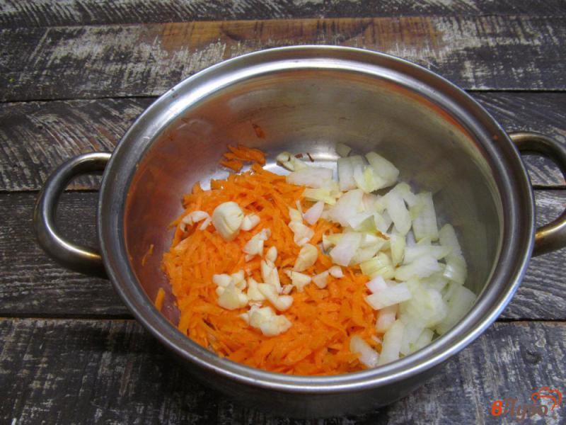 Фото приготовление рецепта: Куриный суп с овощами и звездочками шаг №2
