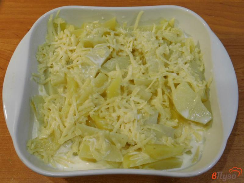 Фото приготовление рецепта: Картофель запеченный в молоке с сыром шаг №4