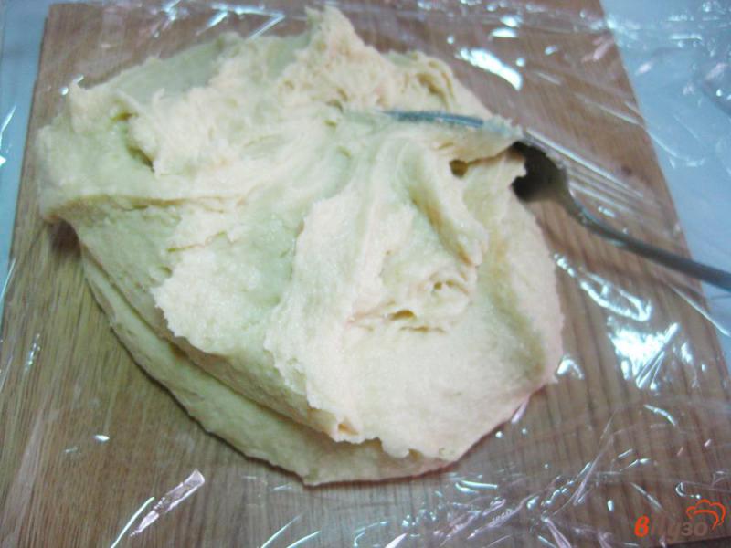 Фото приготовление рецепта: Печенье Орешки с кокосовой стружкой шаг №3