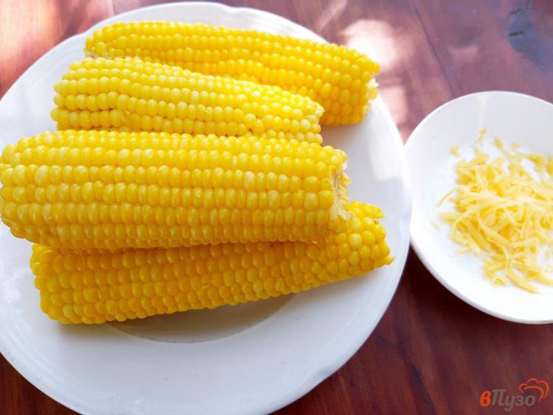 Фото приготовление рецепта: Кукуруза с твердым сыром шаг №6