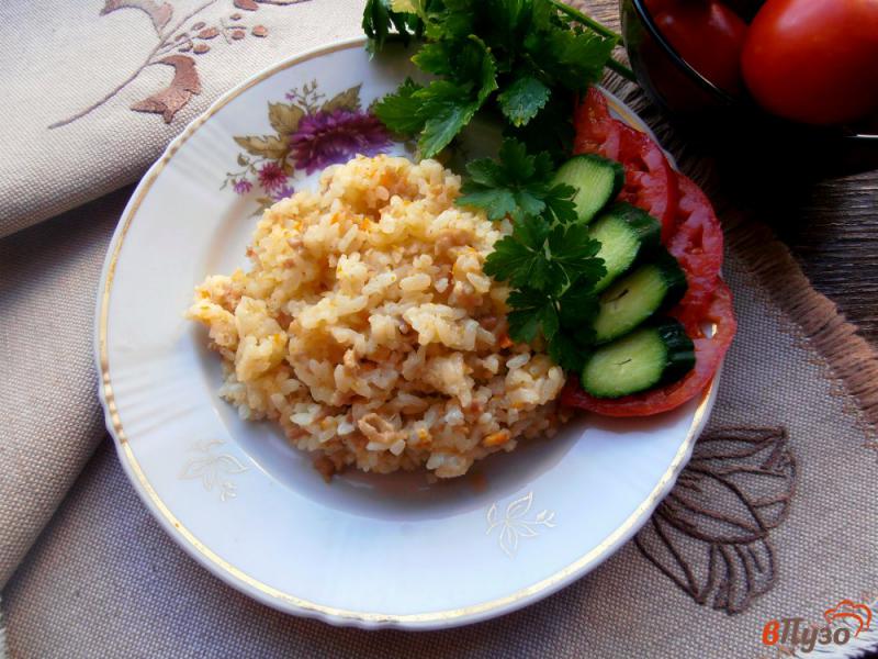 Фото приготовление рецепта: Рис с фаршем в сметане шаг №8