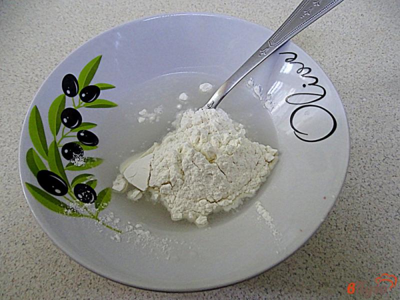 Фото приготовление рецепта: Белые грибы в сметанной подливе шаг №5