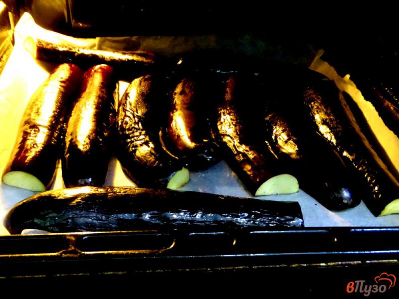Фото приготовление рецепта: Баклажаны запеченные в духовке шаг №7